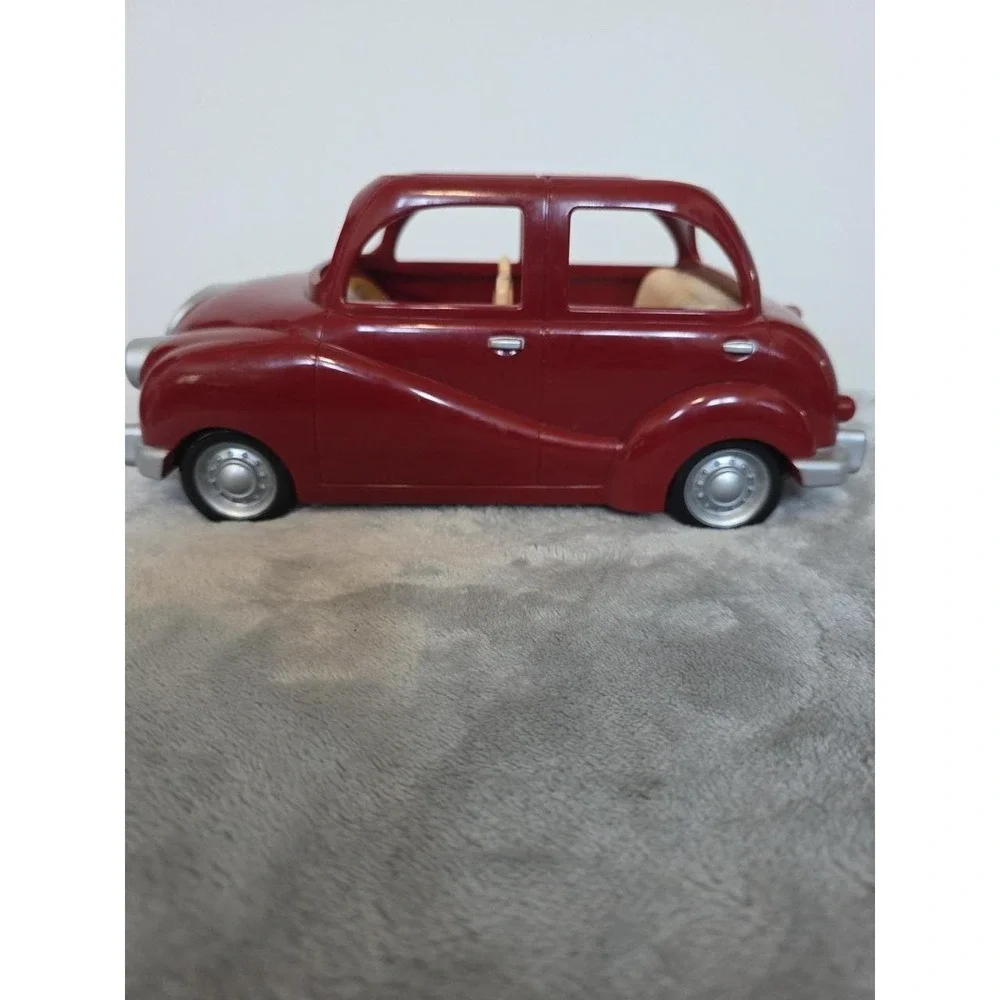 Calico Critters Sylvianian Families Red Burgundy Cruiser Car Toy Used
